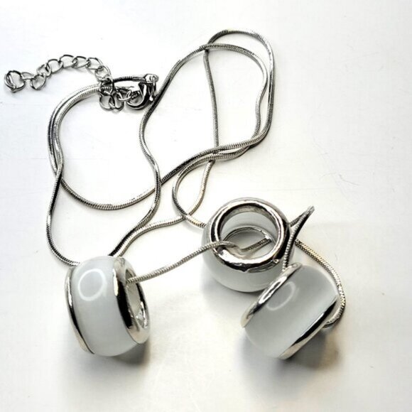 Barrel Pendant Necklace - Picture 3 of 6